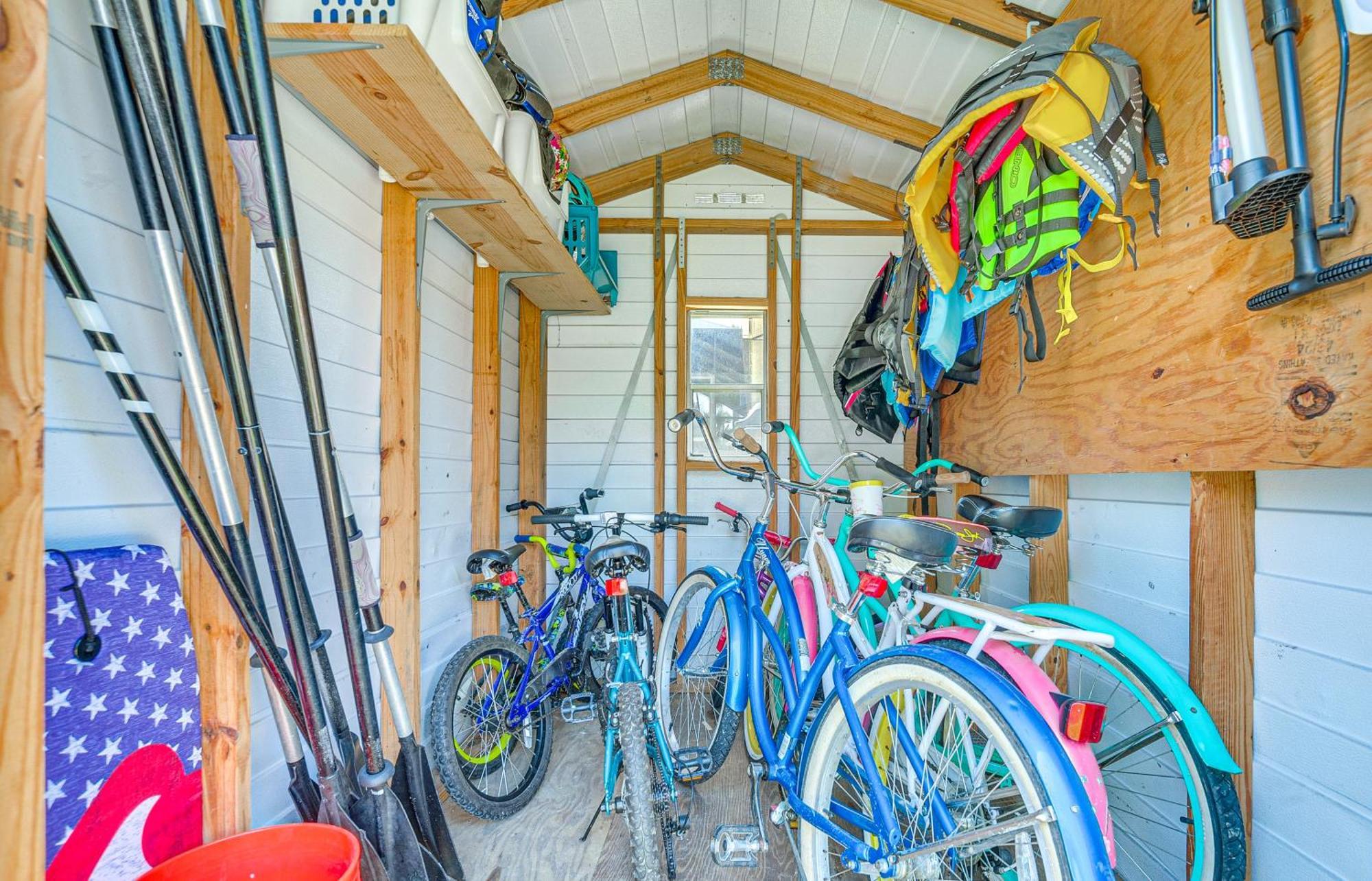 Crystal River Getaway With Dock, Kayaks And Bicycles! Eksteriør bilde